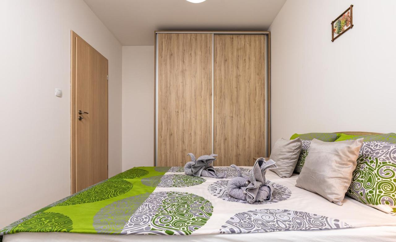 Stylish 2Bd Apartment With A Nice Cozy Terrace By Flat Mаnager Plovdiv Exterior photo